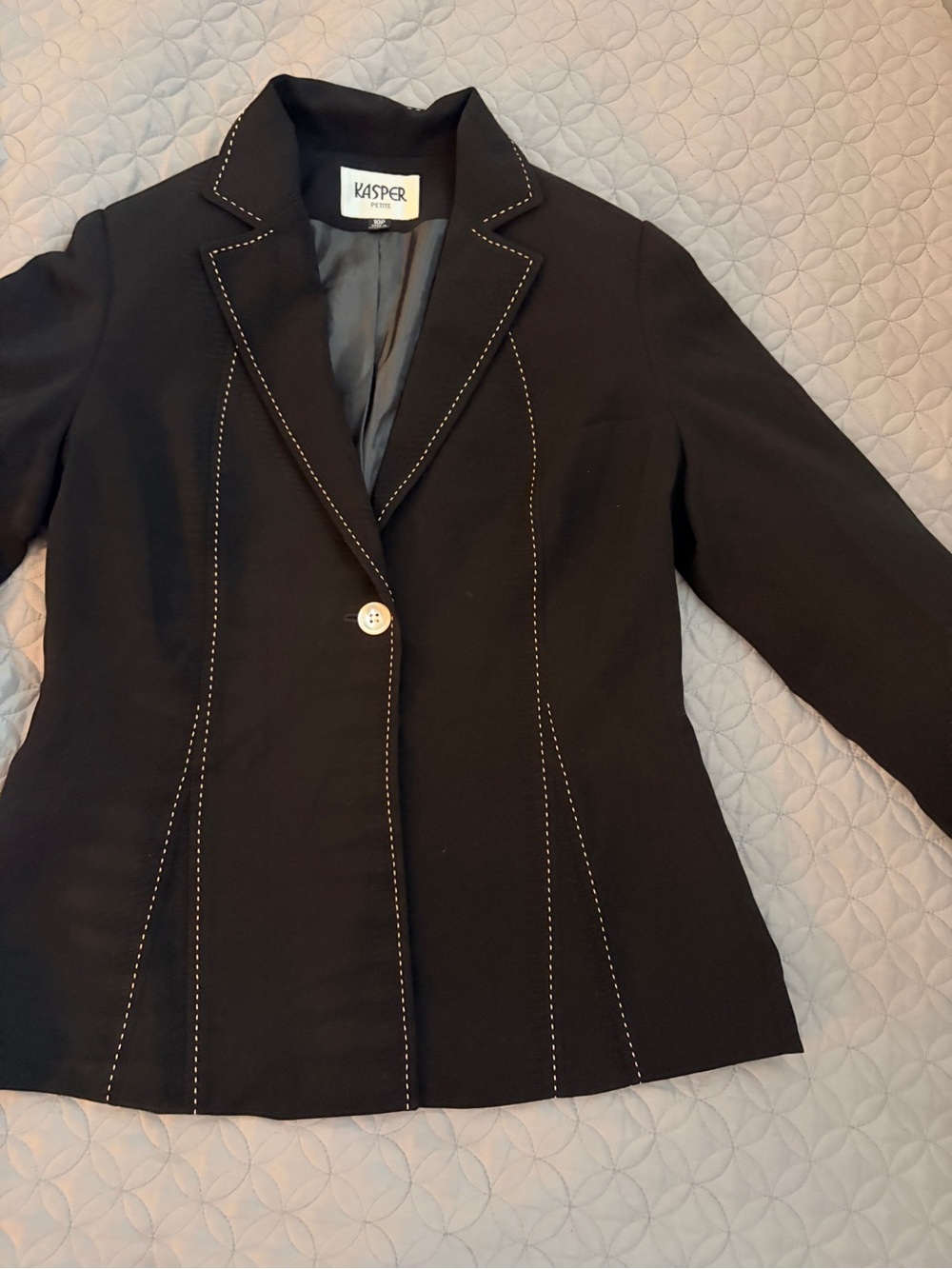 Kasper Women's Black Tailored Blazer | Size 10P